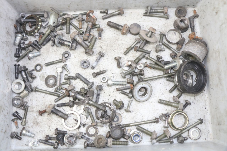 photo de SAC VISSERIE VIS SUZUKI BURGMAN 125 (2007 - 2014) - Vue principale