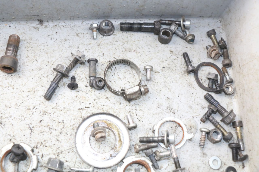 photo de SAC VISSERIE VIS YAMAHA BW'S 50 (2004 - 2017) - Zoom état d’usage