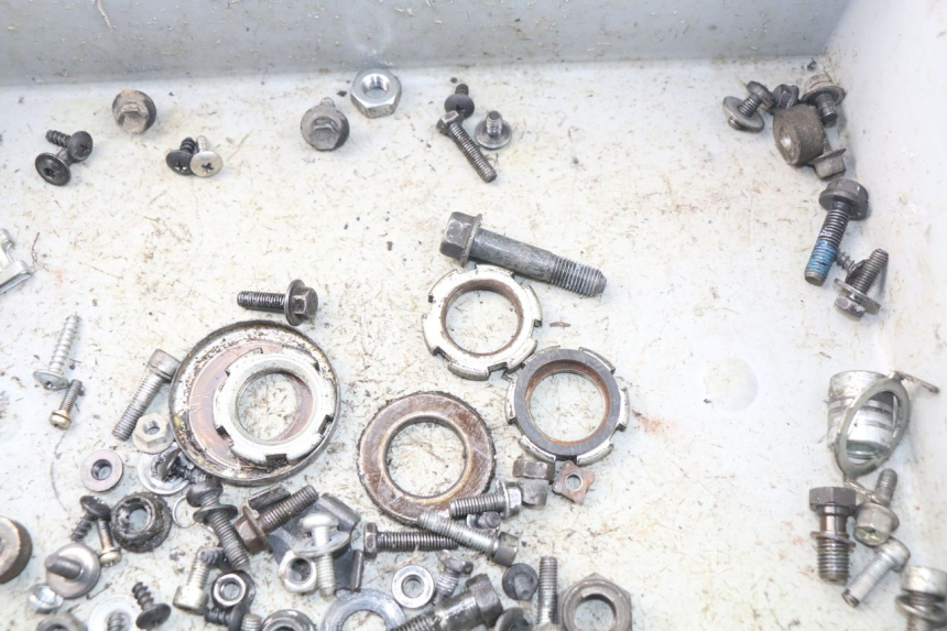 photo de SAC VISSERIE VIS YAMAHA BW'S 50 (2004 - 2017) - Détail de la pièce