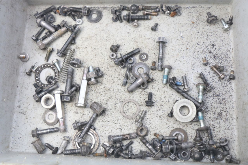 photo de SAC VISSERIE VIS YAMAHA BW'S BWS 125 (2010 - 2013) - Vue principale