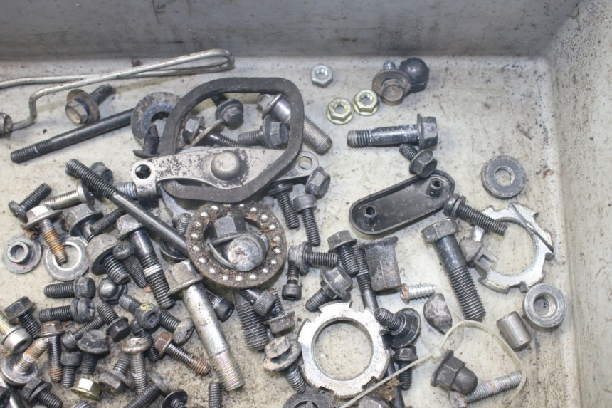 photo de SAC VISSERIE VIS YAMAHA BW'S BWS 125 (2010 - 2013) - Autre angle de vue