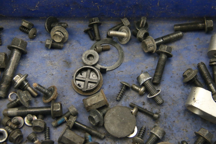 photo de SAC VISSERIE VIS YAMAHA BW'S BWS 125 (2010 - 2013) - Vue d’ensemble