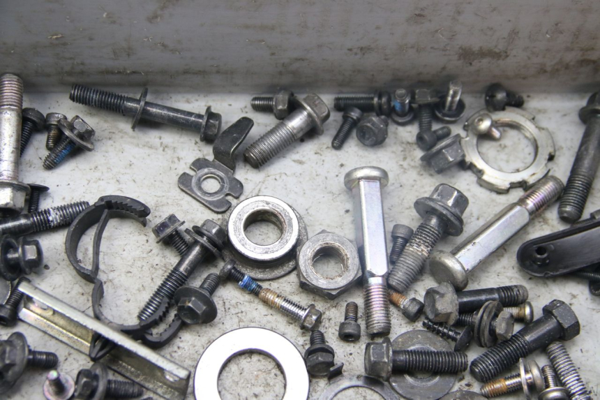 photo de SAC VISSERIE VIS YAMAHA BW'S BWS 125 (2010 - 2013) - Vue d’ensemble