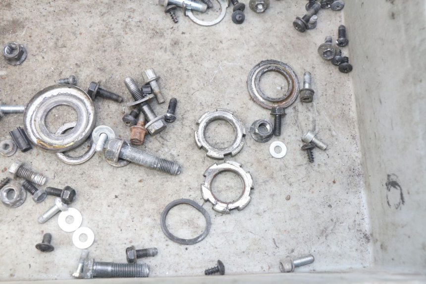 photo de SAC VISSERIE VIS YAMAHA BW'S EASY 50 (2013 - 2016) - Zoom état d’usage