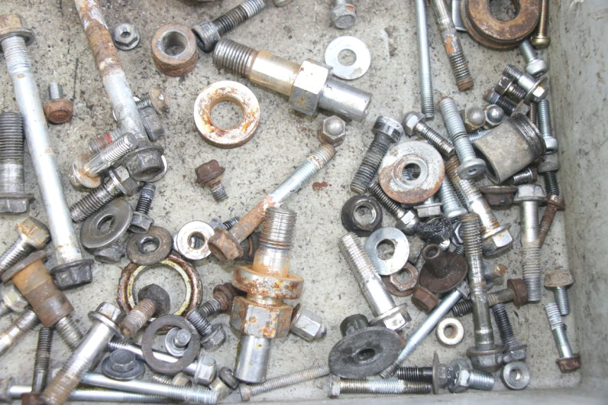 photo de SAC VISSERIE VIS HONDA CA REBEL 125 (1995 - 2001) - Zoom état d’usage