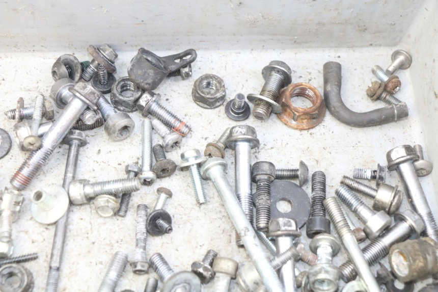 photo de SAC VISSERIE VIS HONDA CB R 1000 (2018 - 2023) - Autre angle de vue