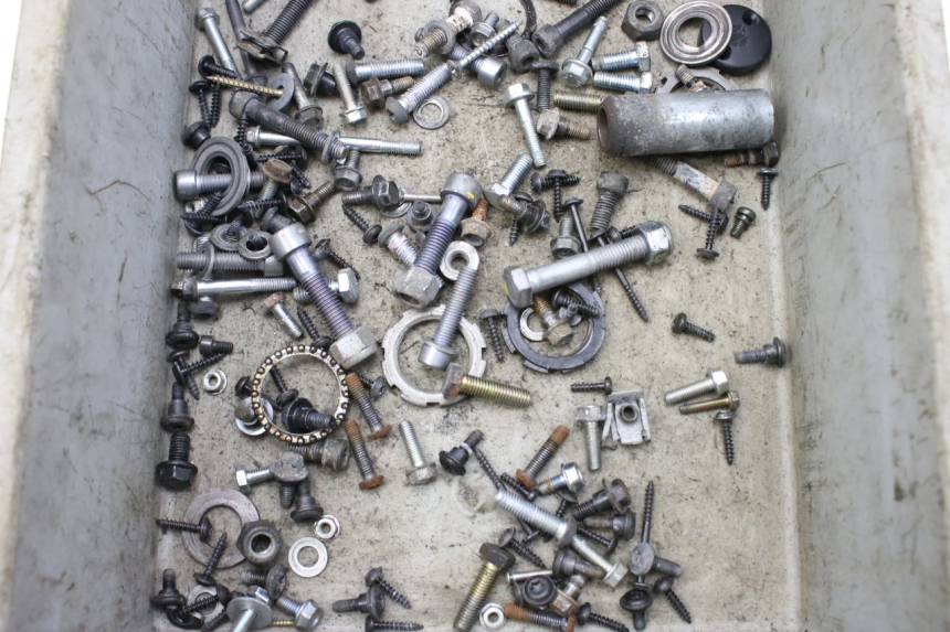 photo de SAC VISSERIE VIS PEUGEOT CITYSTAR 125 (2011 - 2017) - Zoom état d’usage