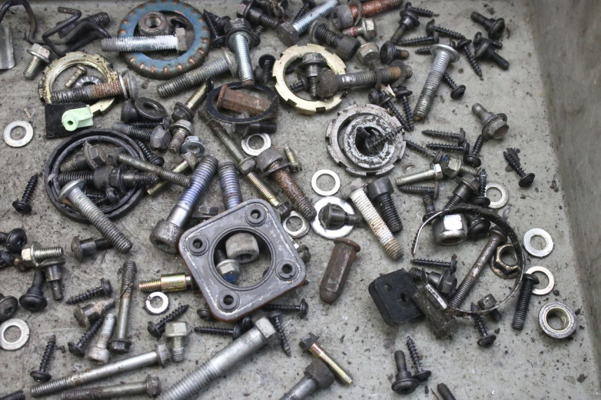 photo de SAC VISSERIE VIS PEUGEOT CITYSTAR 50 (2013 - 2017) - Détail de la pièce