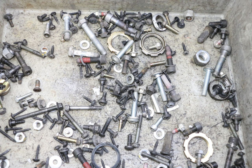 photo de SAC VISSERIE VIS PEUGEOT CITYSTAR 50 (2013 - 2017) - Détail de la pièce