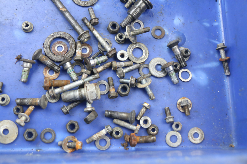 photo de SAC VISSERIE VIS HONDA CR 125 (2000 - 2001) - Autre angle de vue