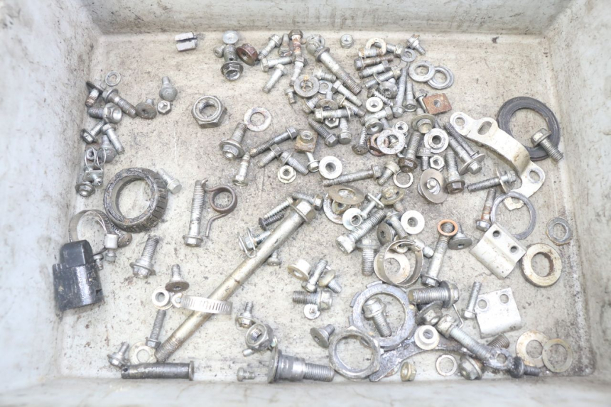 photo de SAC VISSERIE VIS HONDA CRF CR-F 450 (2009 - 2012) - Vue principale