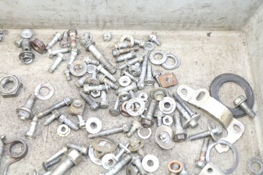 photo de SAC VISSERIE VIS HONDA CRF CR-F 450 (2009 - 2012) - Autre angle de vue