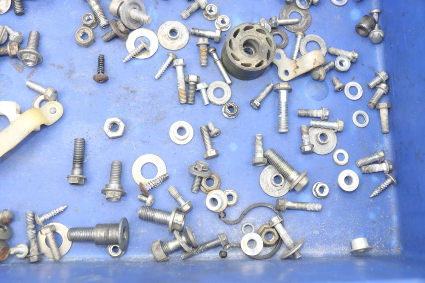 photo de SAC VISSERIE VIS HONDA CRF 250 (2010 - 2013) - Zoom état d’usage