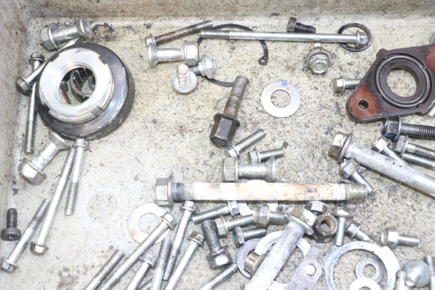 photo de SAC VISSERIE VIS HONDA CRF-F CRF F 110 (2019 - 2022) - Zoom état d’usage