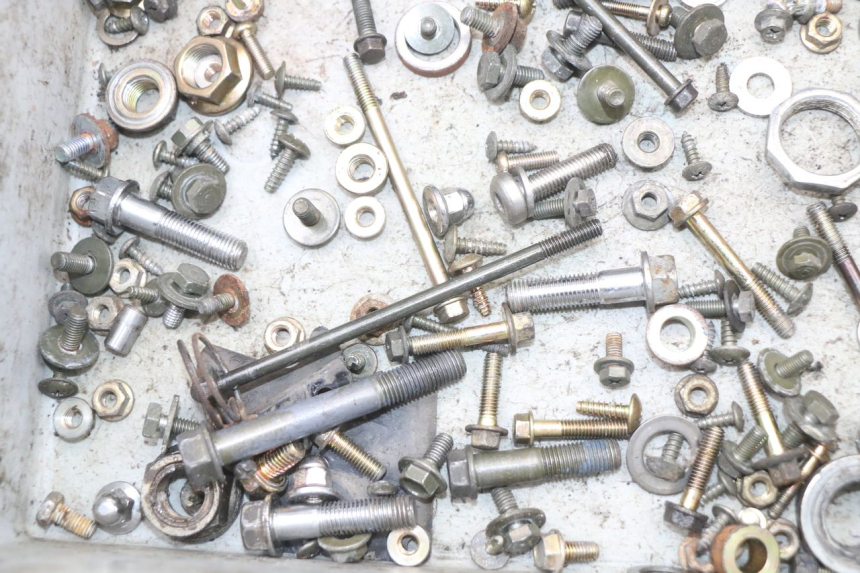 photo de Sachet de visserie vis KYMCO DINK STREET ABS 125 (2011 - 2018) - Autre angle de vue