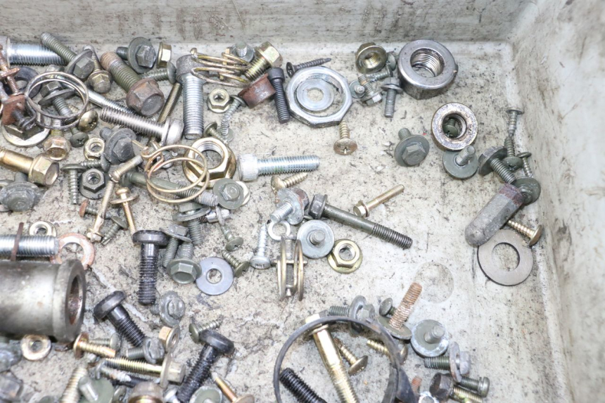 photo de SAC VISSERIE VIS KYMCO DINK STREET 125 (2009 - 2014) - Autre angle de vue