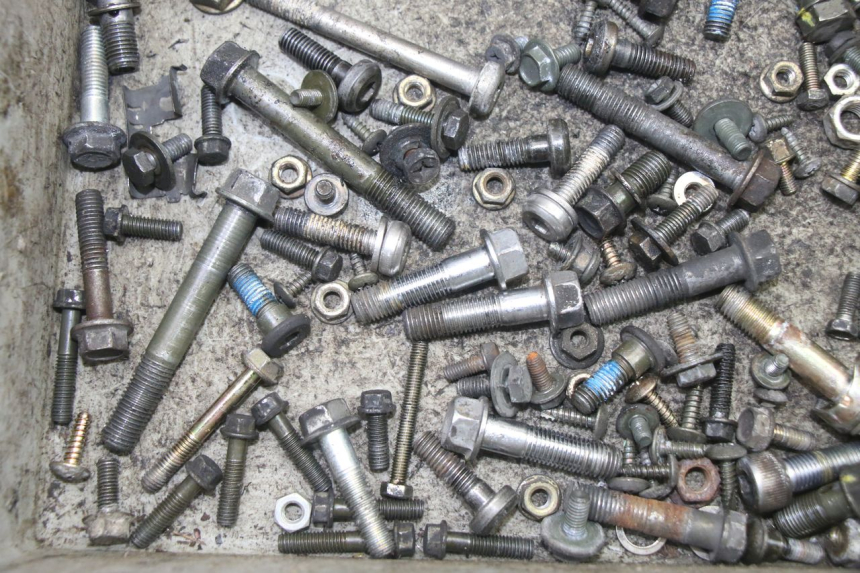 photo de SAC VISSERIE VIS KYMCO DINK STREET 125 (2009 - 2014) - Autre angle de vue