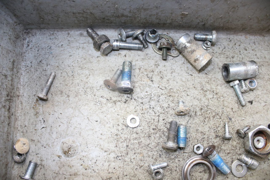 photo de SAC VISSERIE VIS CCR DIRT BIKE 125 - Gros plan technique