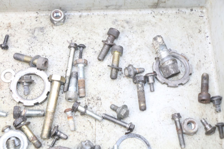 photo de SAC VISSERIE VIS PEUGEOT ELYSTAR 50 (2002 - 2014) - Autre angle de vue