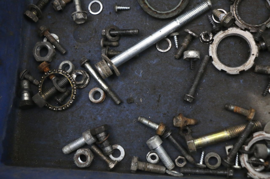 photo de SAC VISSERIE VIS PEUGEOT ELYSTAR 50 (2002 - 2014) - Autre angle de vue