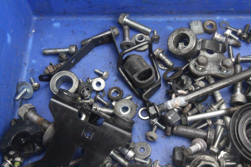photo de SAC VISSERIE VIS KAWASAKI ER-6 ER6 F ABS 650 (2012 - 2016) - Détail de la pièce