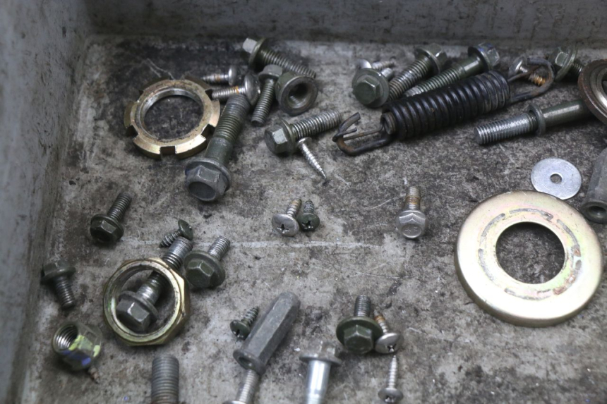 photo de SAC VISSERIE VIS JM MOTORS EVOLIS 4T 50 (2018 - 2022) - Gros plan technique