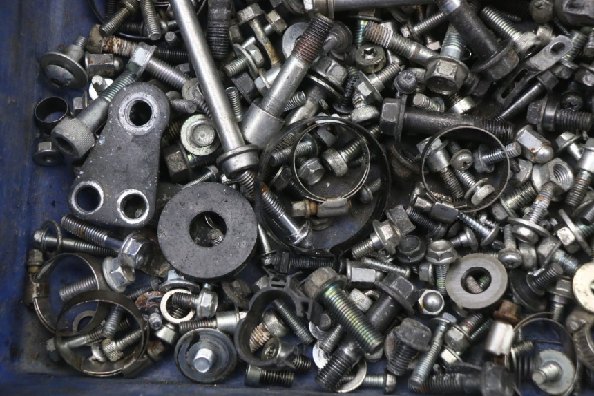 photo de SAC VISSERIE VIS HONDA FJS SILVER WING SILVERWING 400 (2005 - 2008) - Autre angle de vue