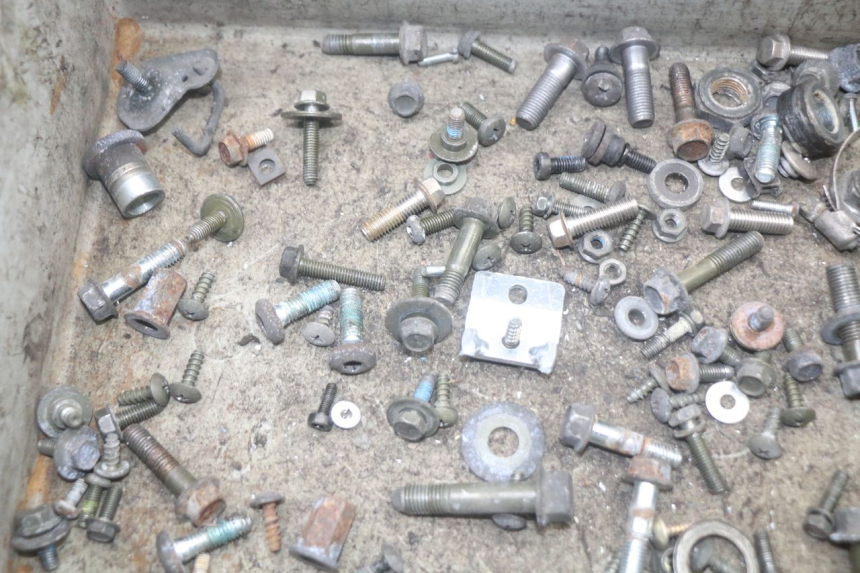 photo de SAC VISSERIE VIS MBK FLAME X 125 (2007 - 2016) - Détail de la pièce