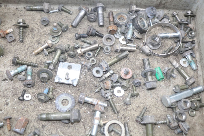 photo de SAC VISSERIE VIS MBK FLAME X 125 (2007 - 2016) - Zoom état d’usage