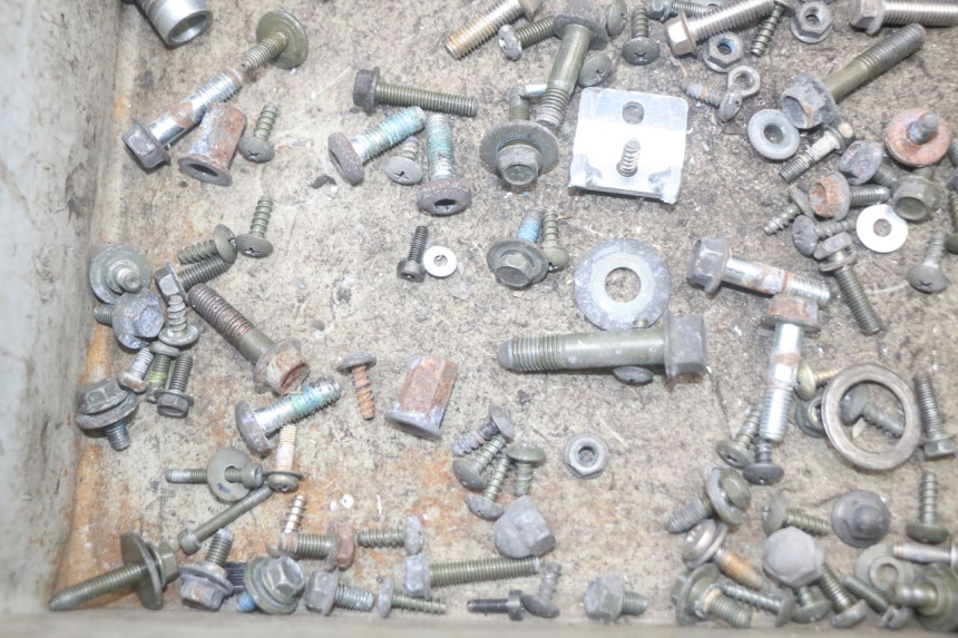 photo de SAC VISSERIE VIS MBK FLAME X 125 (2007 - 2016) - Autre angle de vue