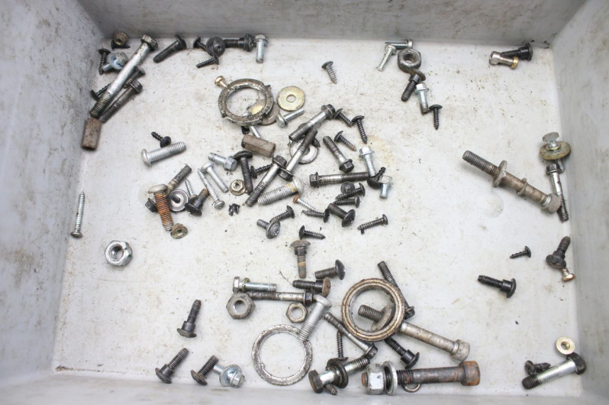 photo de SAC VISSERIE VIS PIAGGIO FLY 2T 50 (2004 - 2017) - Détail de la pièce