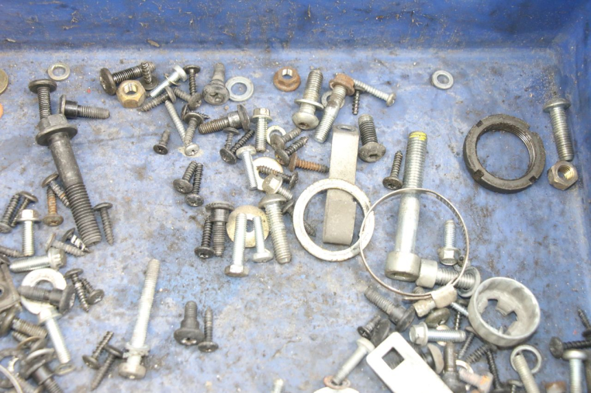 photo de SAC VISSERIE VIS PIAGGIO FLY 125 (2005 - 2012) - Autre angle de vue