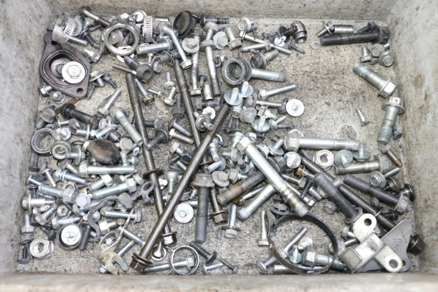 photo de SAC VISSERIE VIS HONDA FORZA ABS 300 (2013 - 2017) - Vue principale