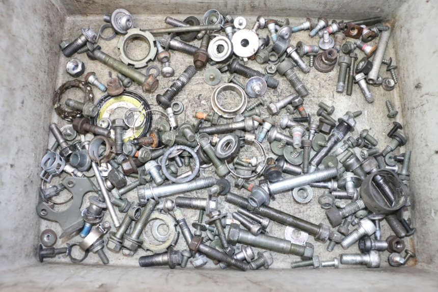 photo de SAC VISSERIE VIS YAMAHA FZ6 FAZER S2 600 (2007 - 2011) - Vue principale