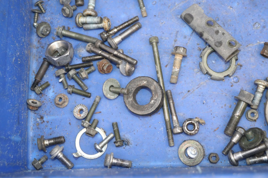 photo de SAC VISSERIE VIS YAMAHA FZS FAZER 600 (1998 - 2001) - Vue principale