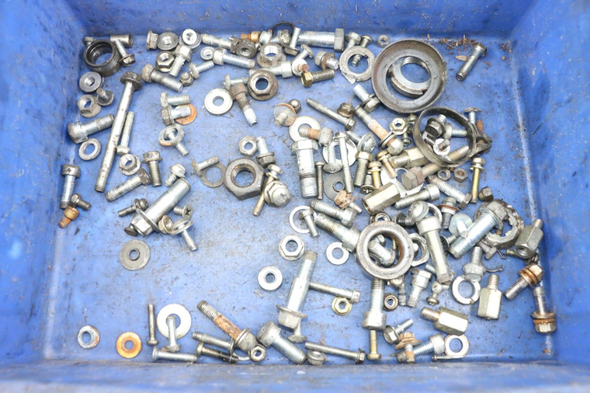 photo de SAC VISSERIE VIS HYOSUNG GF 125 (2001 - 2005) - Vue principale