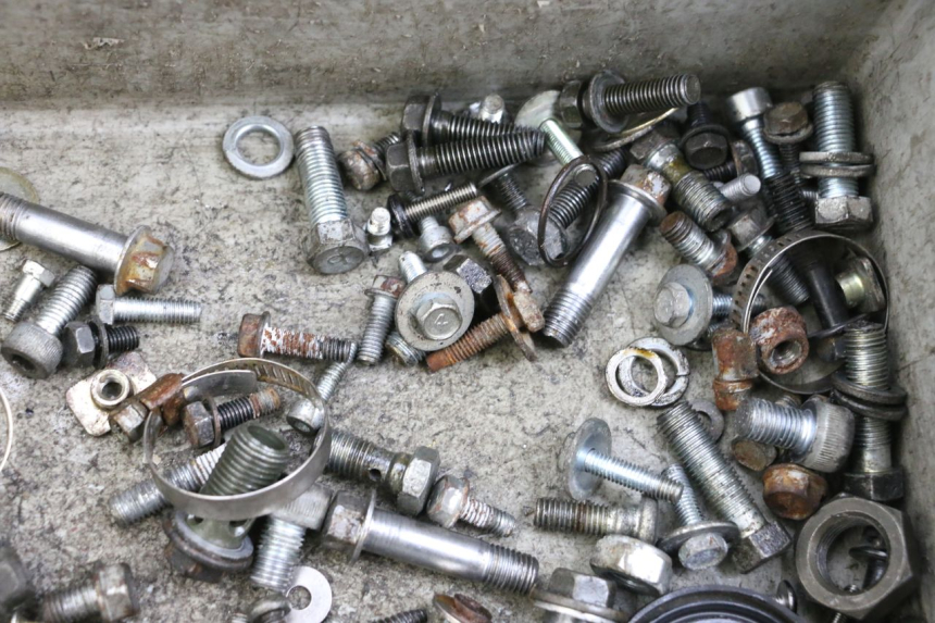 photo de SAC VISSERIE VIS KAWASAKI GPZ RX 1000 (1986 - 1988) - Vue d’ensemble