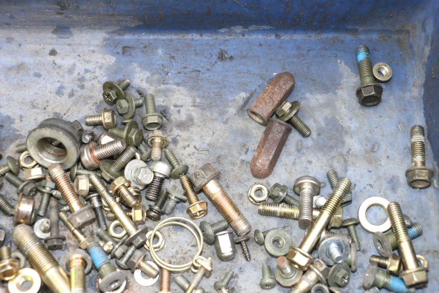 photo de SAC VISSERIE VIS KYMCO GRAND DINK 125 (2008 - 2014) - Autre angle de vue