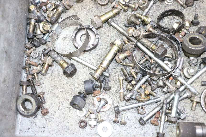 photo de SAC VISSERIE VIS DAELIM HISTORY 125 (2001 - 2002) - Autre angle de vue