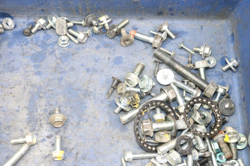 photo de SAC VISSERIE VIS HONDA PCX (JF57/JF64) 125 (2014 - 2018) - Autre angle de vue