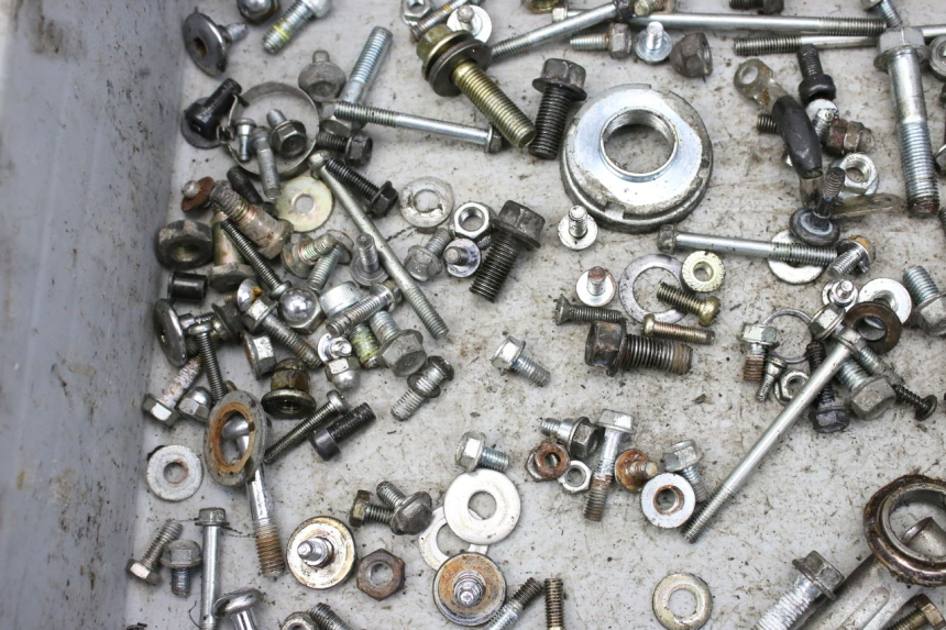 photo de SAC VISSERIE VIS SYM HUSKY 125 (1999 - 2005) - Zoom état d’usage