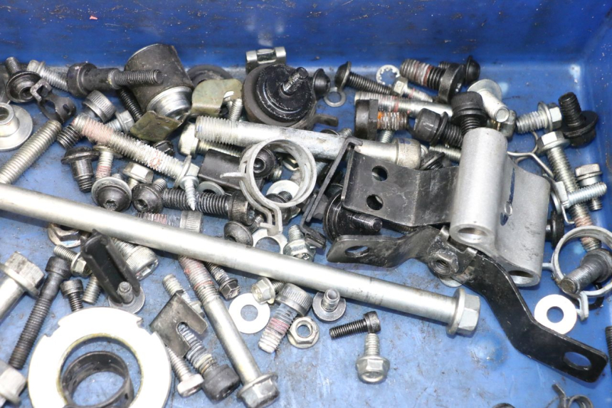 photo de SAC VISSERIE VIS HUSQVARNA SVARTPILEN 401 (2018 - 2023) - Autre angle de vue