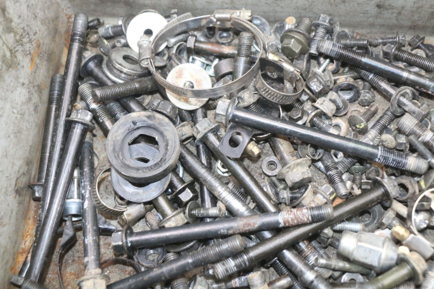 photo de SAC VISSERIE VIS HYTRACK HY S 4X4 410 (2013 - 2016) - Détail de la pièce