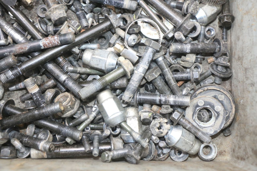 photo de SAC VISSERIE VIS HYTRACK HY S 4X4 410 (2013 - 2016) - Gros plan technique