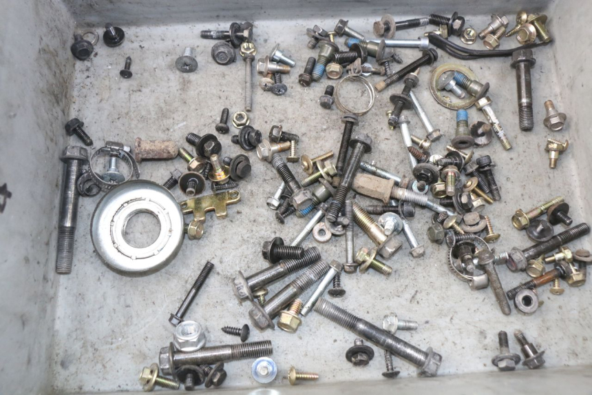 photo de SAC VISSERIE VIS SYM JOYMAX 250 (2013 - 2017) - Détail de la pièce