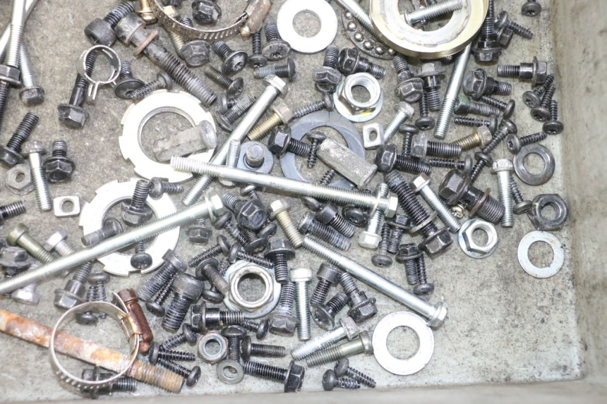 photo de SAC VISSERIE VIS PEUGEOT KISBEE 2T 50 (2018 - 2022) - Autre angle de vue