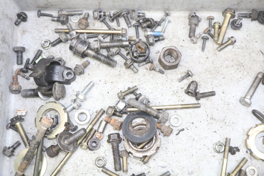 photo de SAC VISSERIE VIS PEUGEOT KISBEE 4T 50 (2010 - 2017) - Gros plan technique