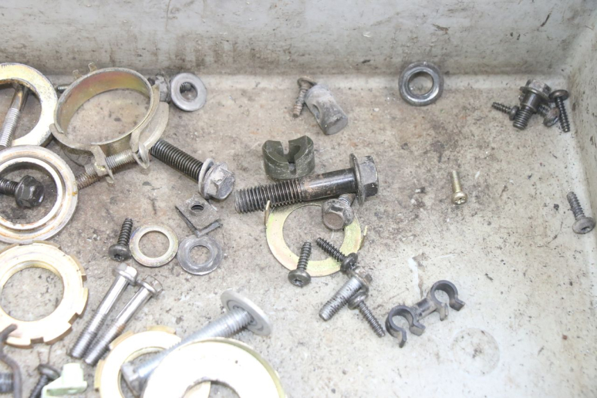 photo de SAC VISSERIE VIS PEUGEOT KISBEE 4T 50 (2010 - 2017) - Autre angle de vue