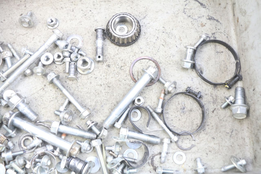 photo de SAC VISSERIE VIS KAWASAKI KX L 85 (2022 - 2024) - Détail de la pièce