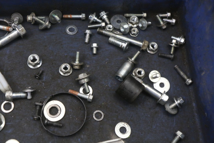 photo de SAC VISSERIE VIS KAWASAKI KX L 85 (2022 - 2024) - Zoom état d’usage